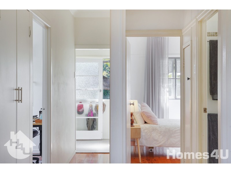 8 Sackett Street, Brighton QLD 4017