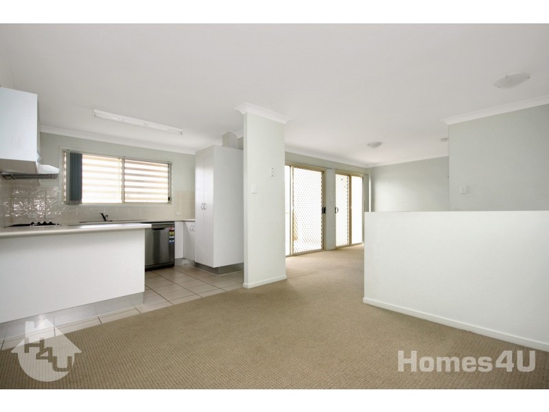 2/27 Steven Street, Redcliffe QLD 4020