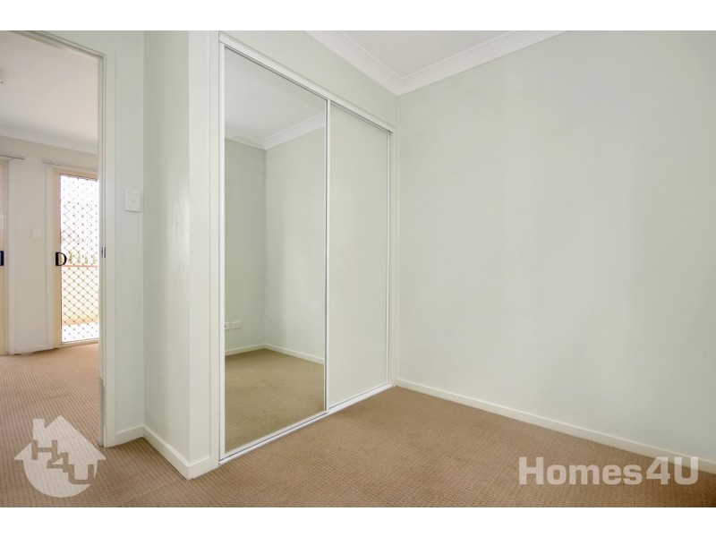 2/27 Steven Street, Redcliffe QLD 4020