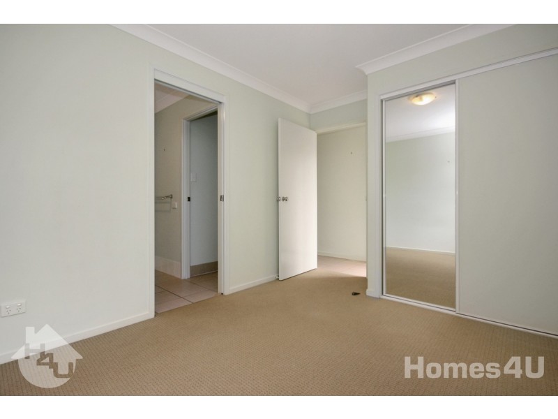 2/27 Steven Street, Redcliffe QLD 4020