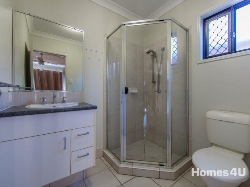 9 Dysart Street, Rothwell QLD 4022