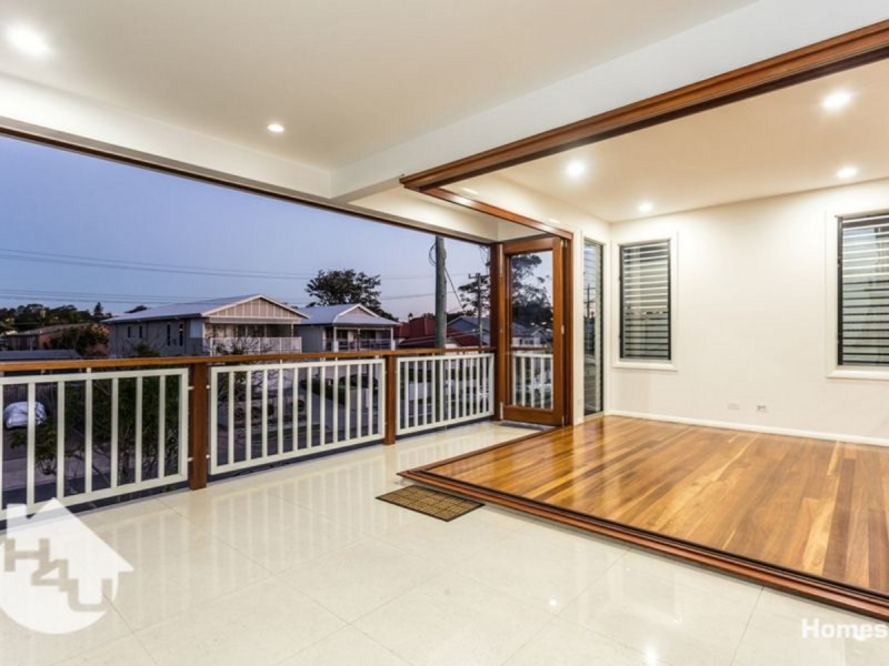 48 Fourth Avenue, Sandgate QLD 4017
