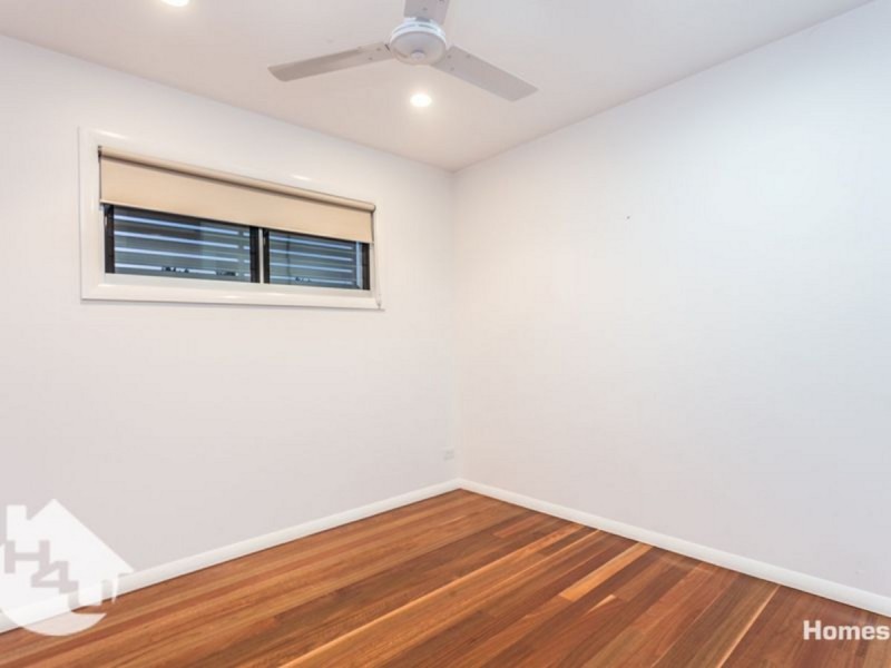 48 Fourth Avenue, Sandgate QLD 4017