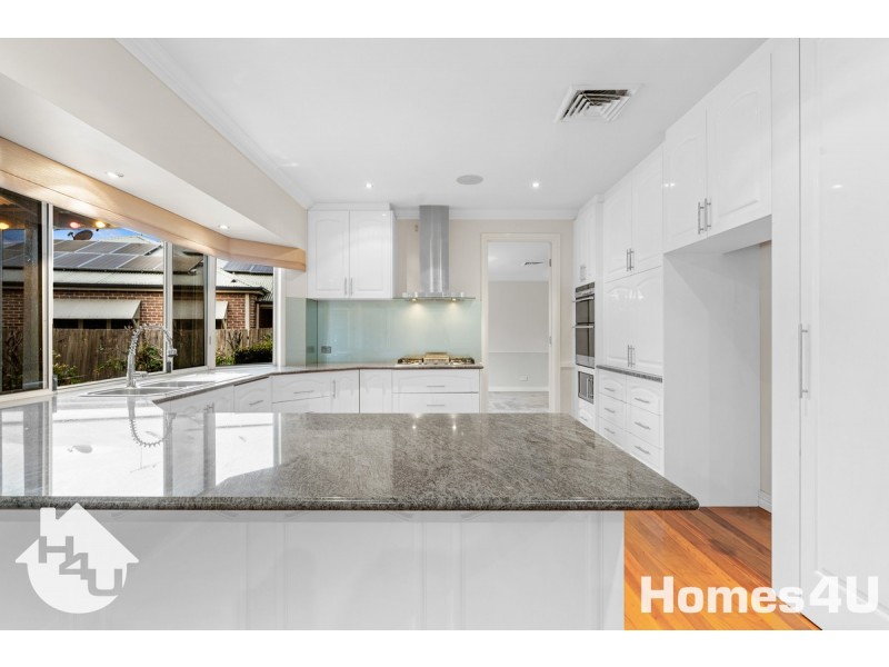 23 Fiddlewood Place, Bridgeman Downs QLD 4035