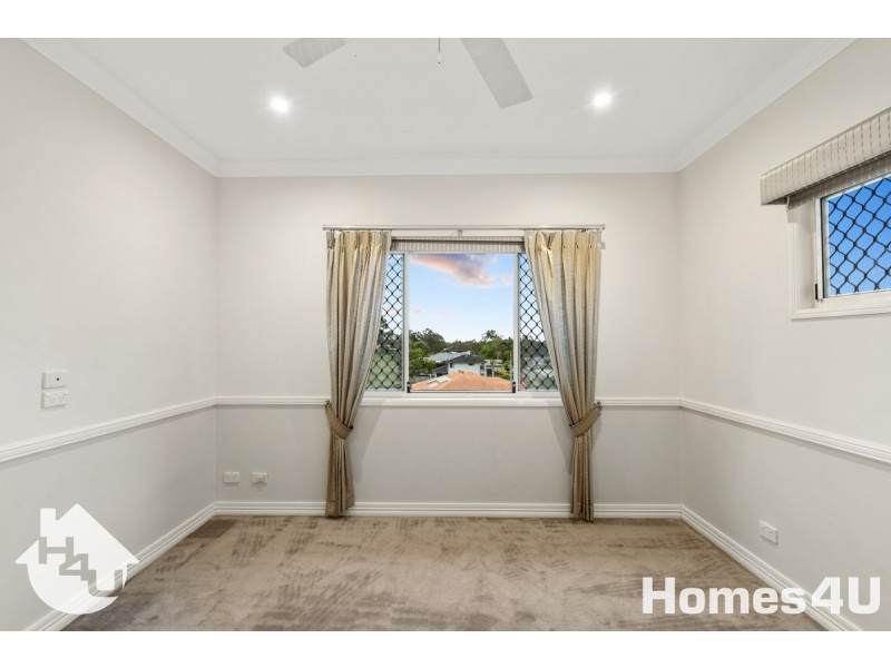 23 Fiddlewood Place, Bridgeman Downs QLD 4035