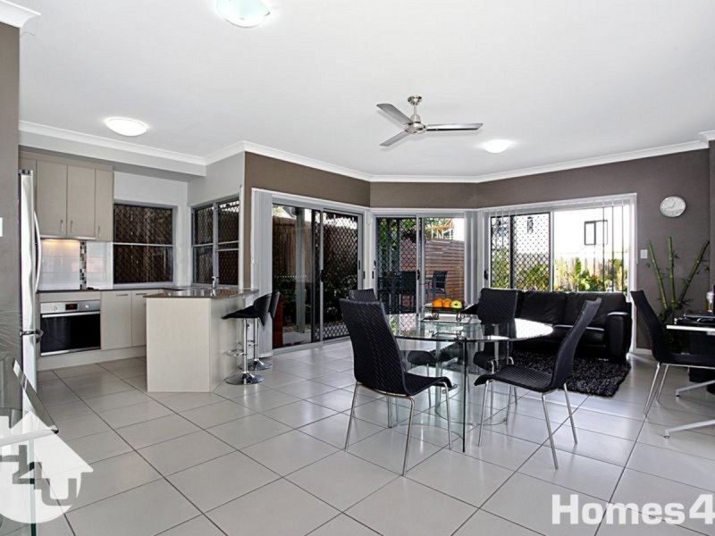 38A Maryborough Terrace, Scarborough QLD 4020