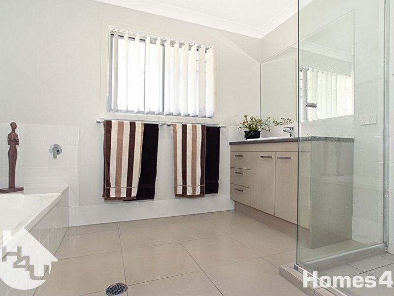 38A Maryborough Terrace, Scarborough QLD 4020