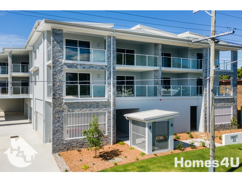 204/22 Arthur Street, Woody Point QLD 4019