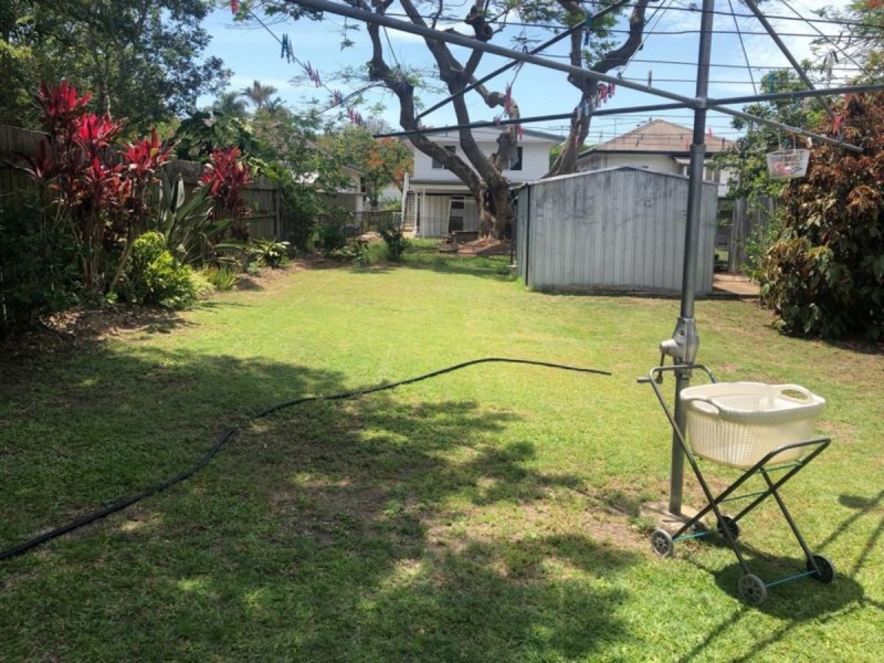20 Donald Street, Woody Point QLD 4019