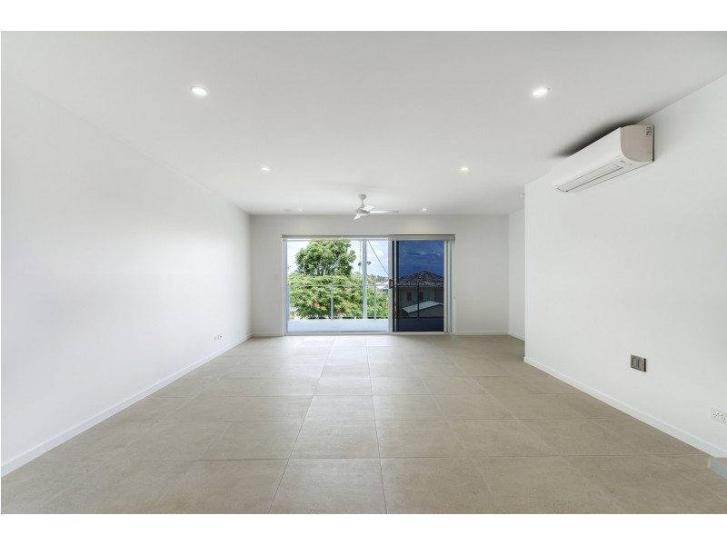 205/22 Arthur Street, Woody Point QLD 4019