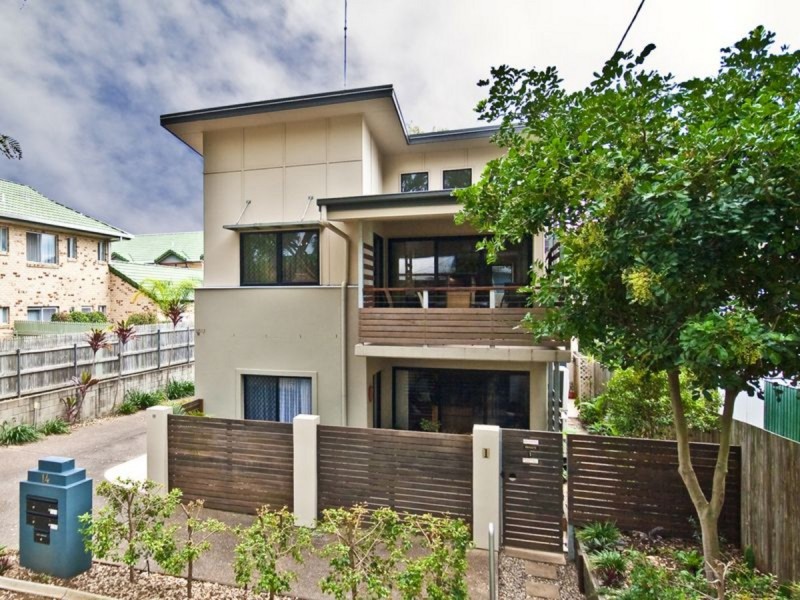 Unit 2/14 Grant Street, Redcliffe QLD 4020