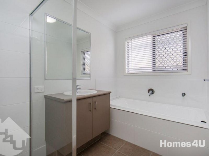 3 Samuel Street, Woody Point QLD 4019
