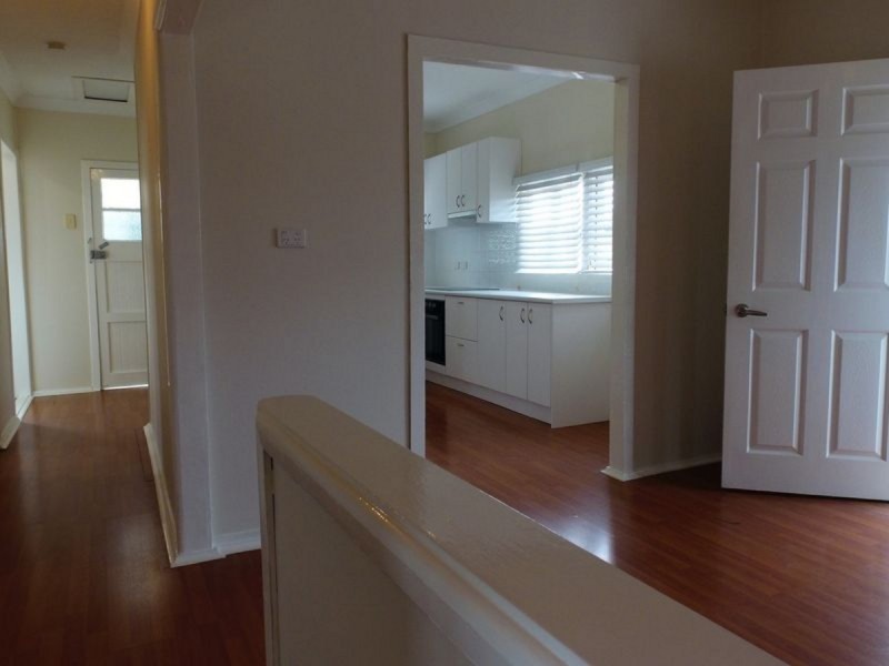 Unit 1/35 Knights Terrace, Margate QLD 4019