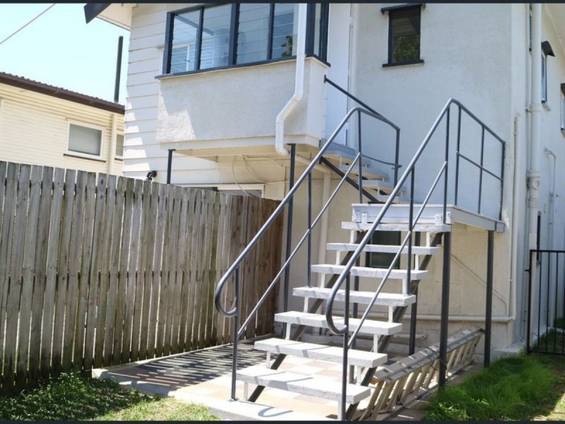 Unit 1/35 Knights Terrace, Margate QLD 4019