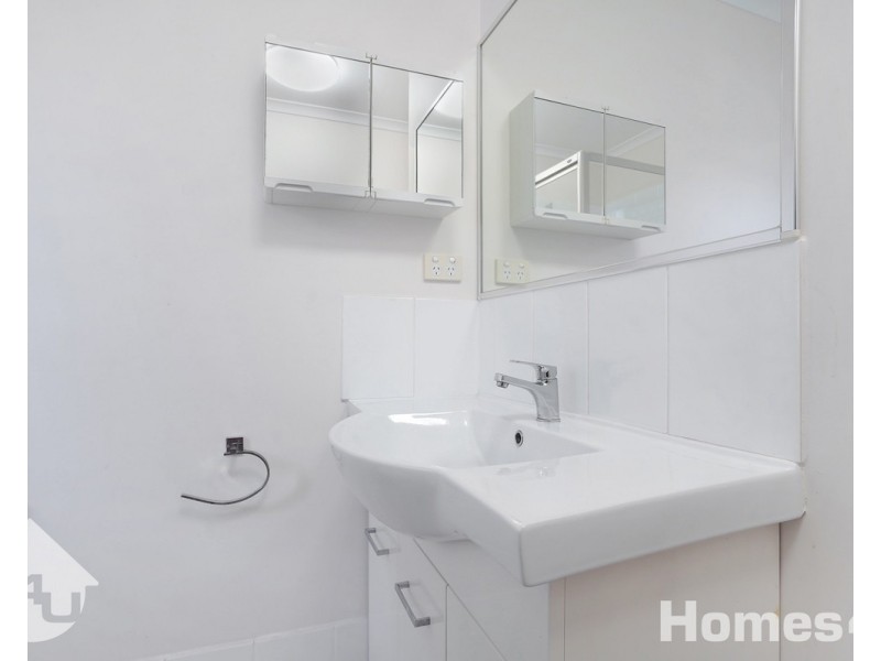 26 Bank Street, Margate QLD 4019