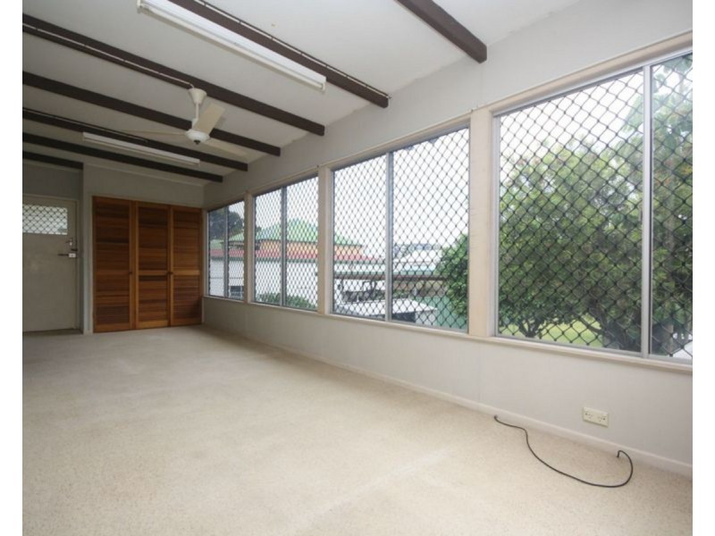 9 Laura Street, Clontarf QLD 4019