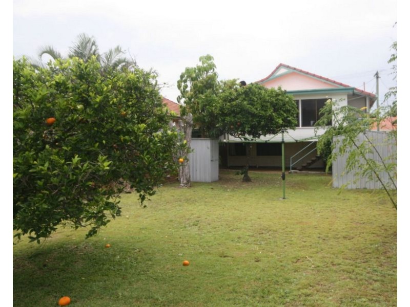 9 Laura Street, Clontarf QLD 4019