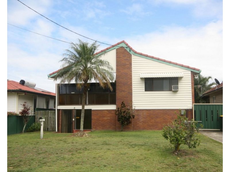 9 Laura Street, Clontarf QLD 4019