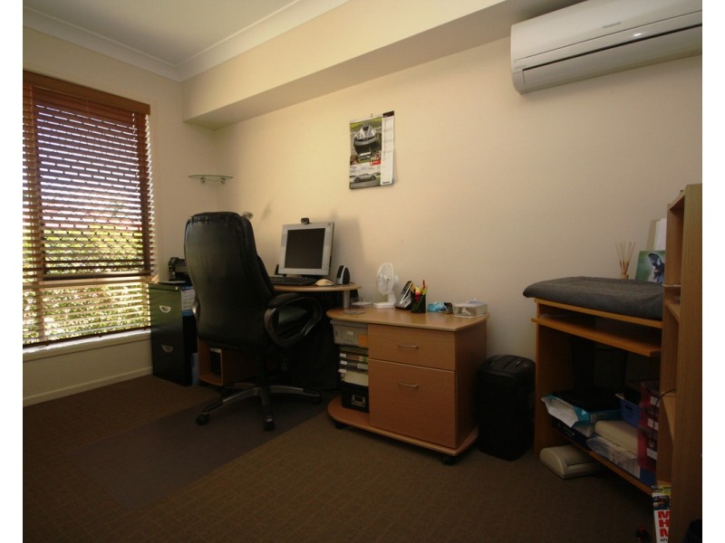 28 Whitlock Drive, Rothwell QLD 4022