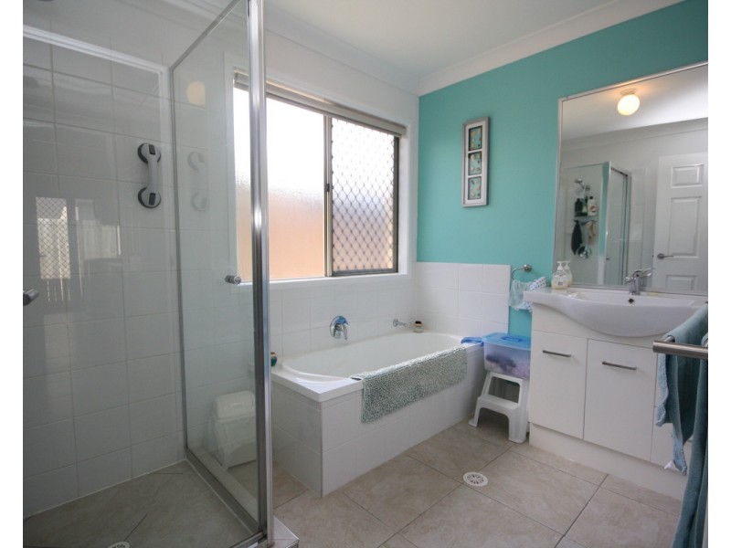 28 Whitlock Drive, Rothwell QLD 4022
