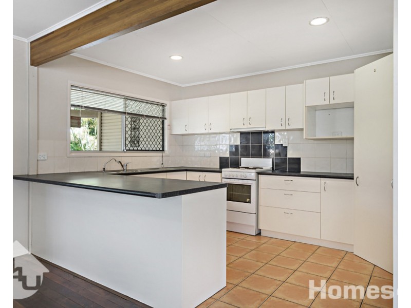 4 Mavor Street, Clontarf QLD 4019