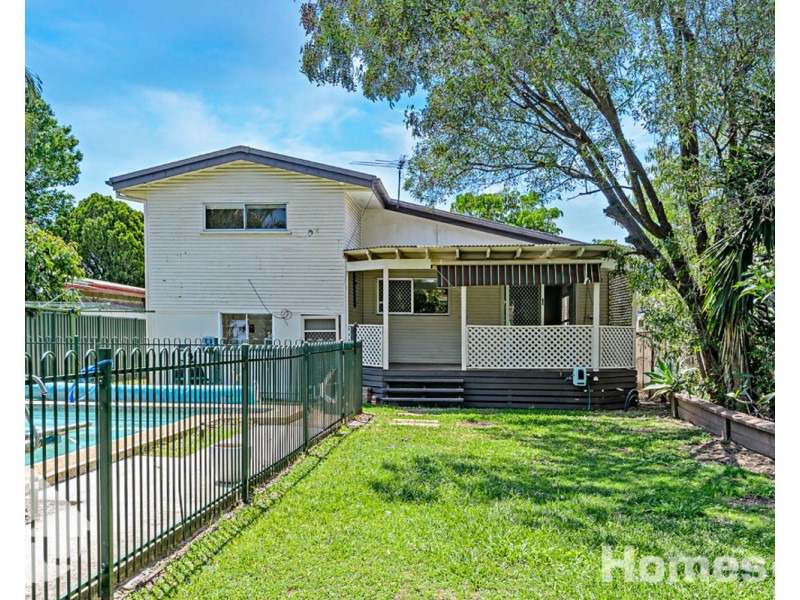 4 Mavor Street, Clontarf QLD 4019