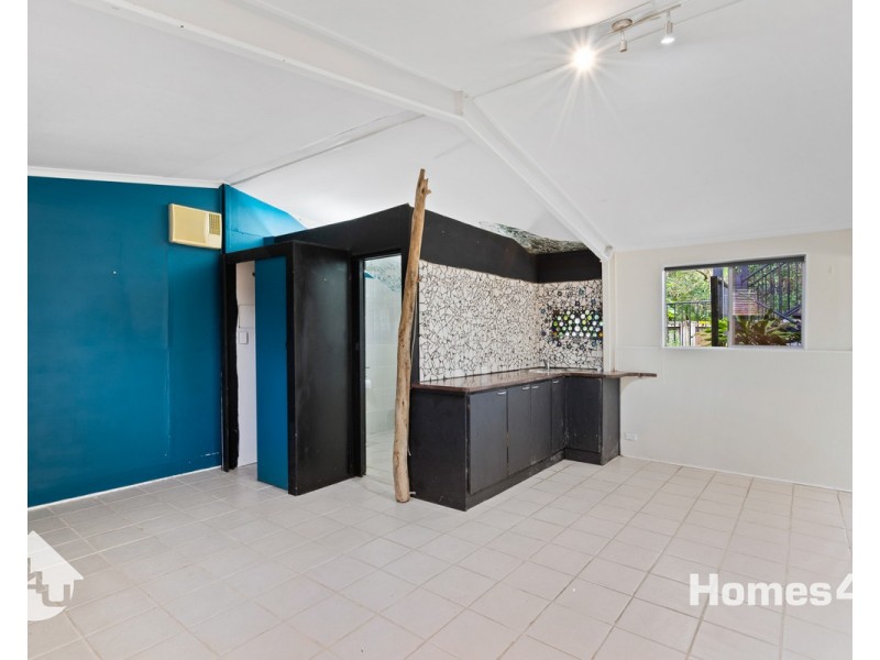 35 Gloucester Street, Brighton QLD 4017