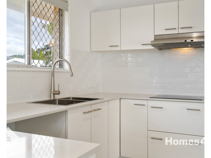 9 Waratah Drive, Clontarf QLD 4019