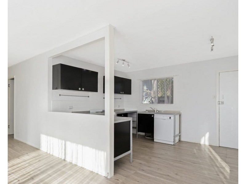 11 Lions Crescent, Kippa-ring QLD 4021