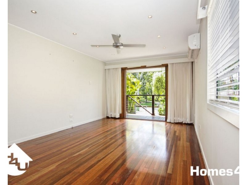 51 Pikett Street, Clontarf QLD 4019