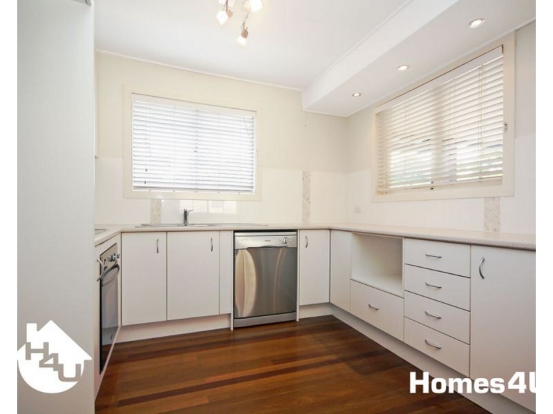 51 Pikett Street, Clontarf QLD 4019