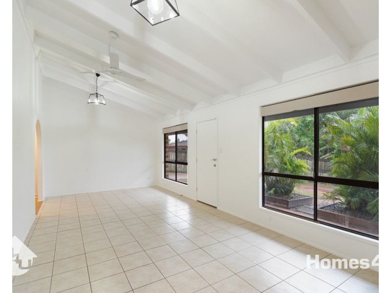 4 David Court, Kallangur QLD 4503