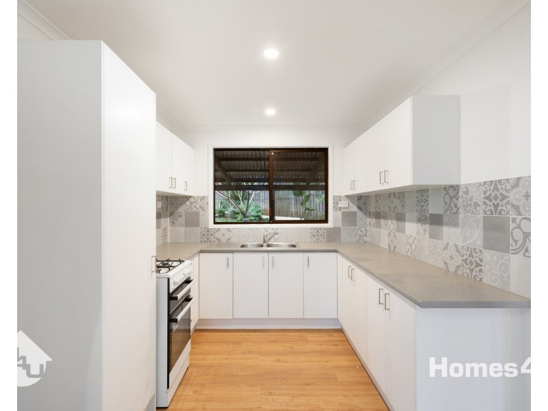 4 David Court, Kallangur QLD 4503