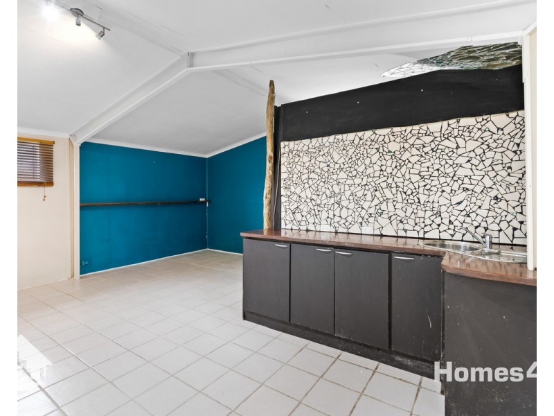 35 Gloucester Street, Brighton QLD 4017