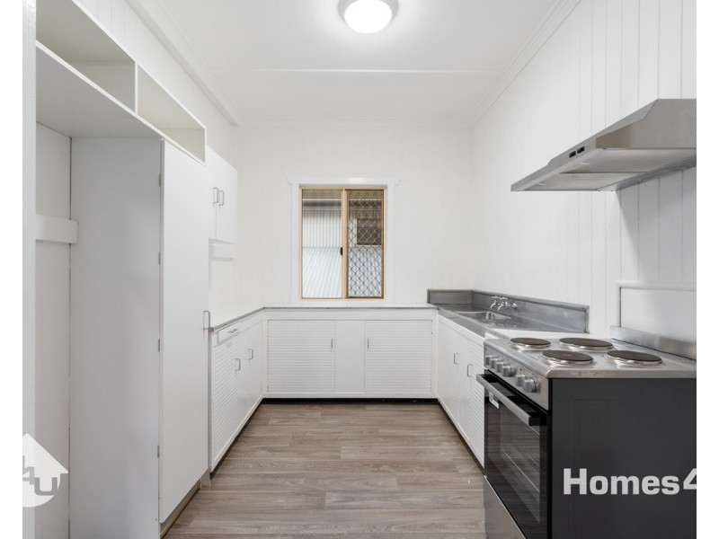 158 Prince Edward Parade, Scarborough QLD 4020