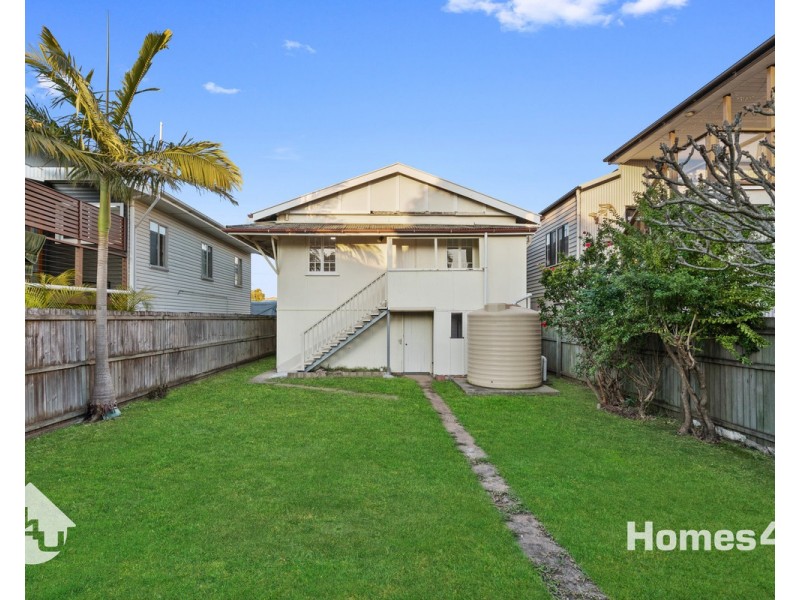 158 Prince Edward Parade, Scarborough QLD 4020