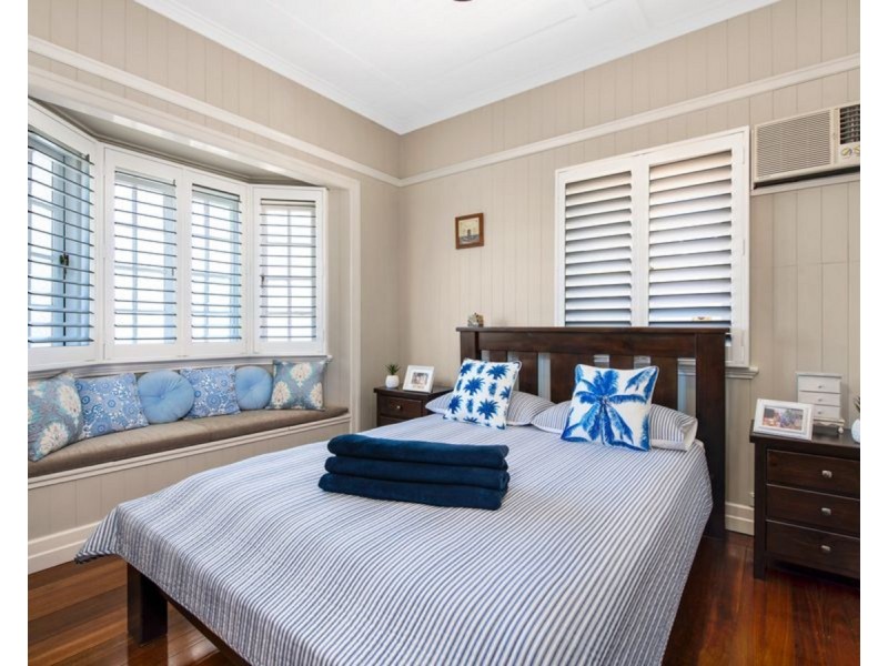 37 Victoria Avenue, Woody Point QLD 4019