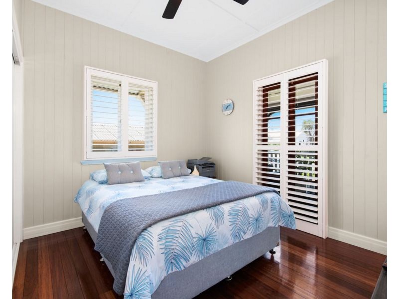 37 Victoria Avenue, Woody Point QLD 4019