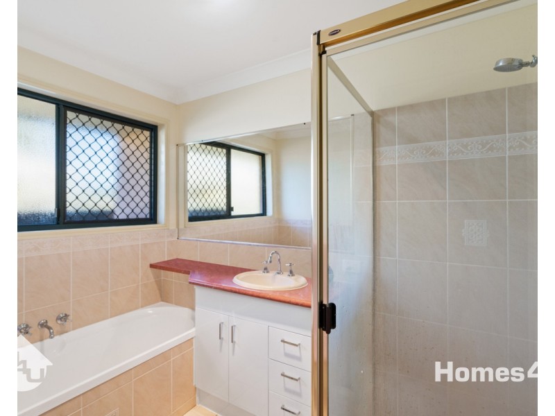 35 Finnegan Street, Rothwell QLD 4022