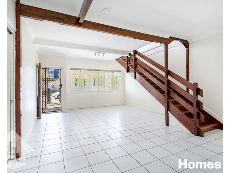23 Louis Street, Redcliffe QLD 4020