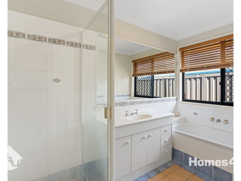 10 Bernays Court, Rothwell QLD 4022