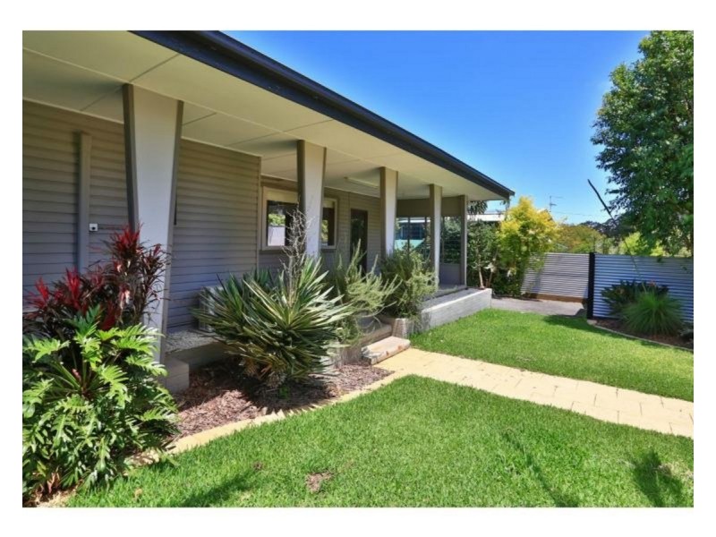 8 Frost Street, Clontarf QLD 4019