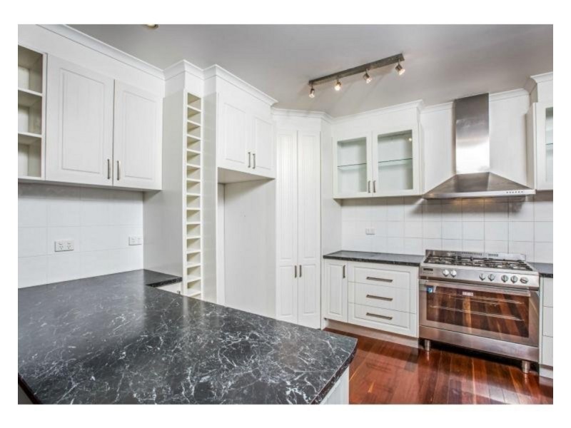 8 Frost Street, Clontarf QLD 4019