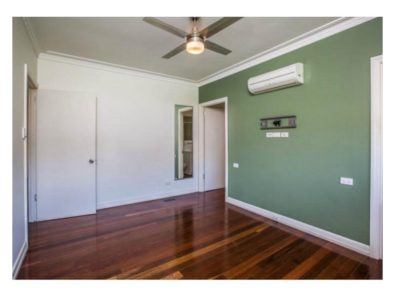 8 Frost Street, Clontarf QLD 4019
