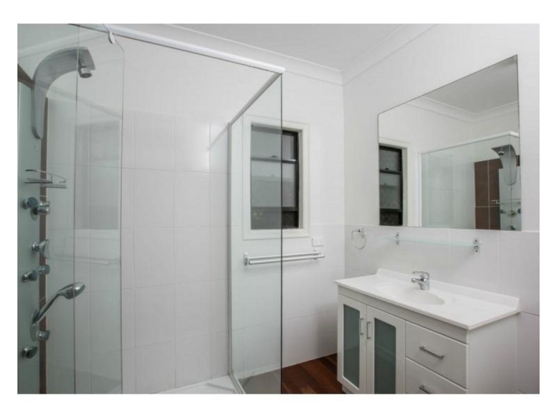 8 Frost Street, Clontarf QLD 4019