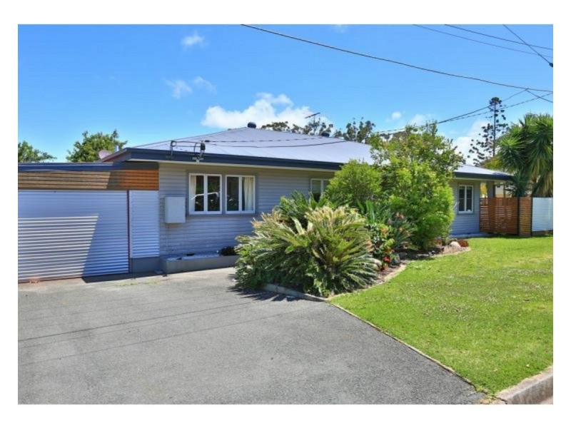 8 Frost Street, Clontarf QLD 4019
