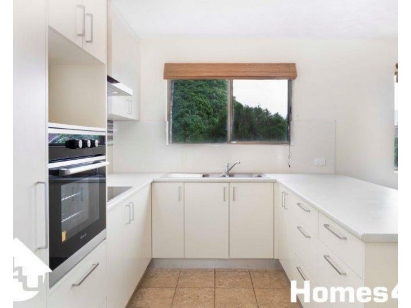 Unit 3/35 Hawthorne Street, Woody Point QLD 4019