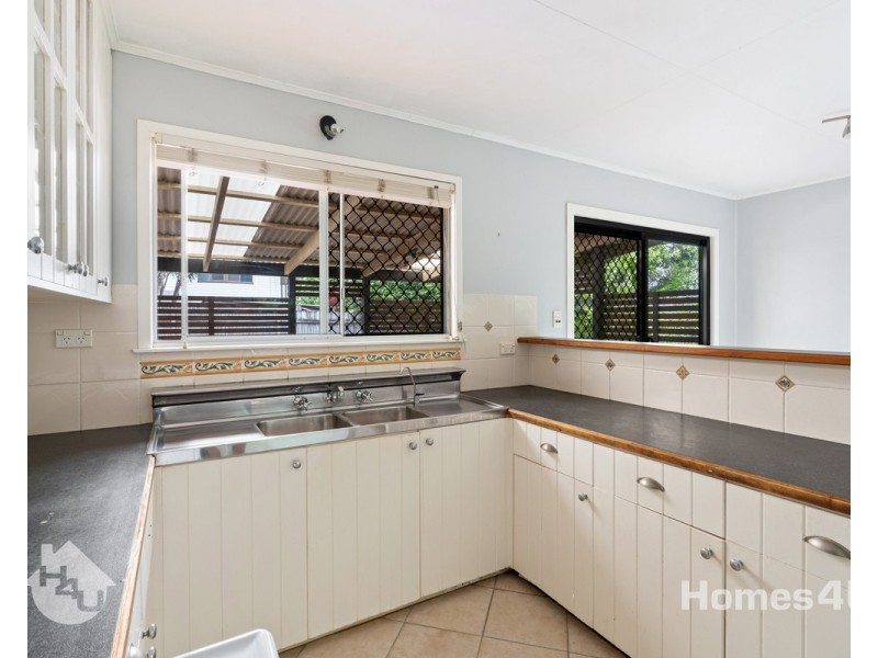 31 Hill Parade, Clontarf QLD 4019
