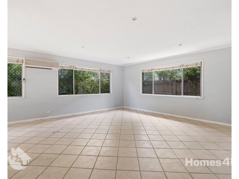 31 Hill Parade, Clontarf QLD 4019