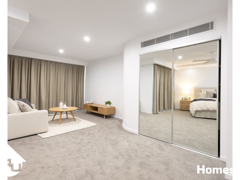 4/30-32 Prince Edward Parade, Redcliffe QLD 4020